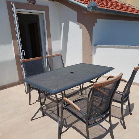 Apartments "Jope I Toni" Biograd Na Moru Luaran gambar